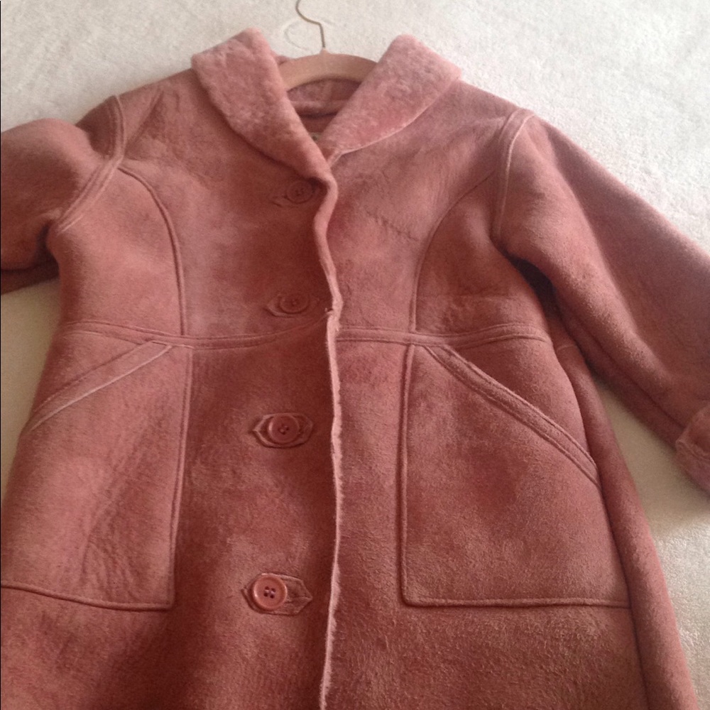 Girls size 4T shearling winter coat. - Picture 3 of 8